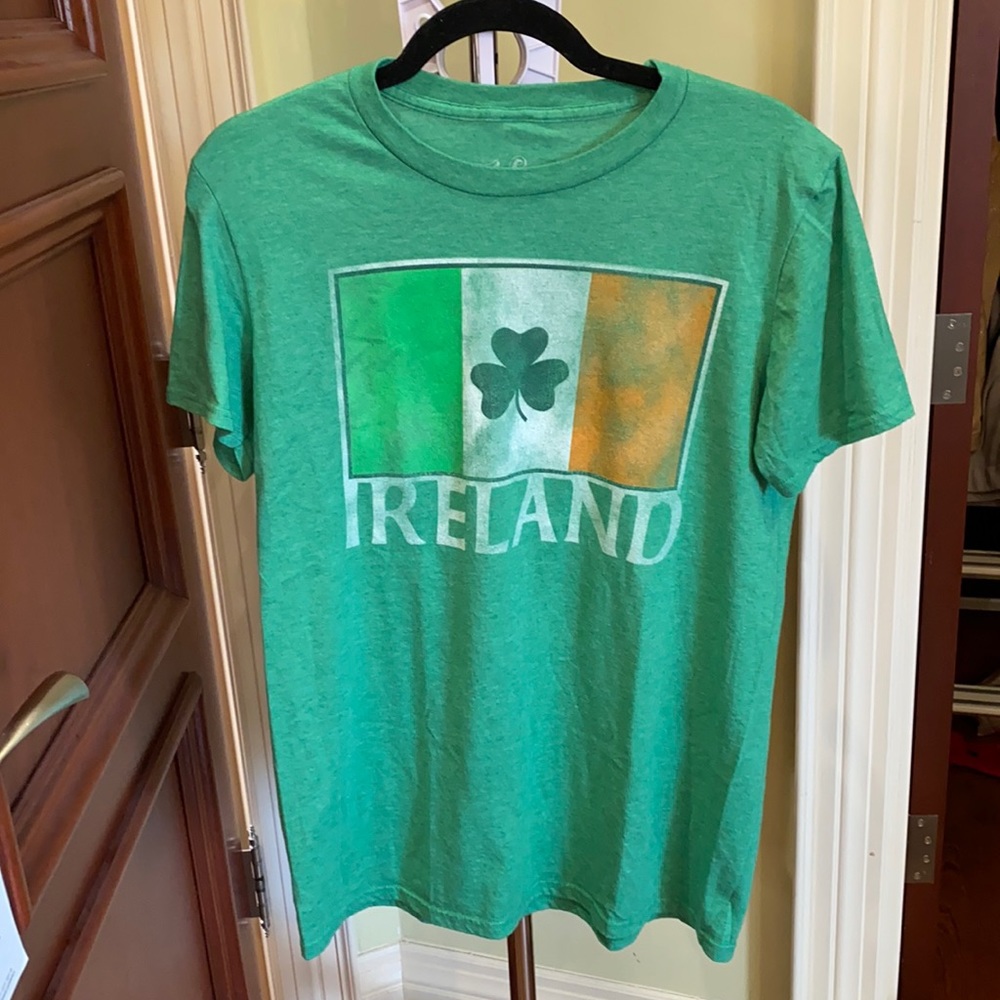 Green tshirt
